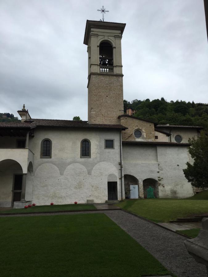 Mirabilia Bed & Breakfast Adrara San Rocco Exterior foto